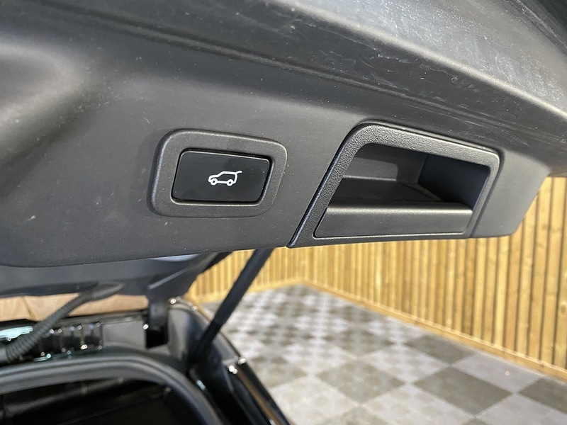 Used Land Rover Range Rover Velar 2021 for sale - 76505630: Photo 74