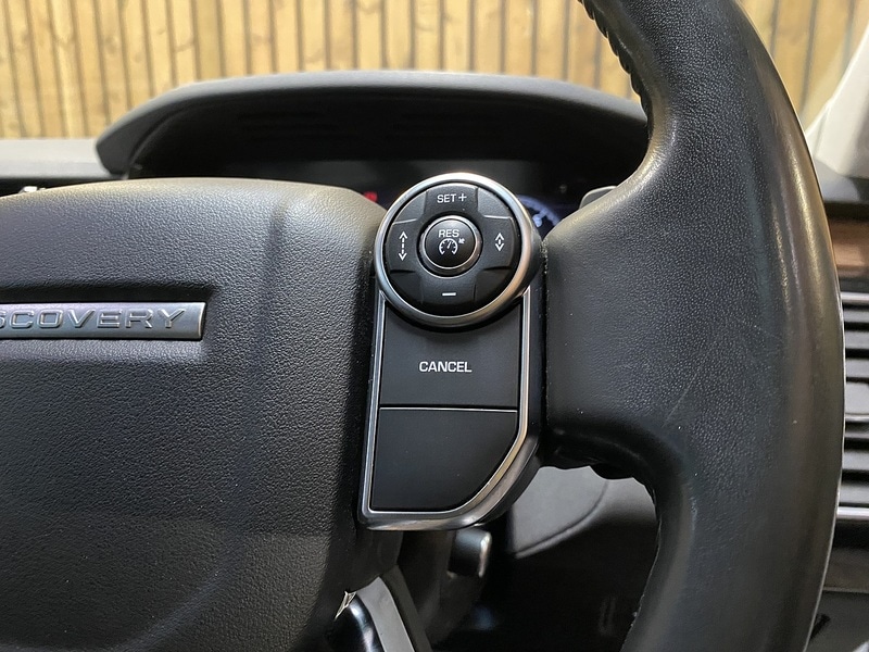 Used Land Rover Discovery 2018 for sale - 77643283: Photo 40