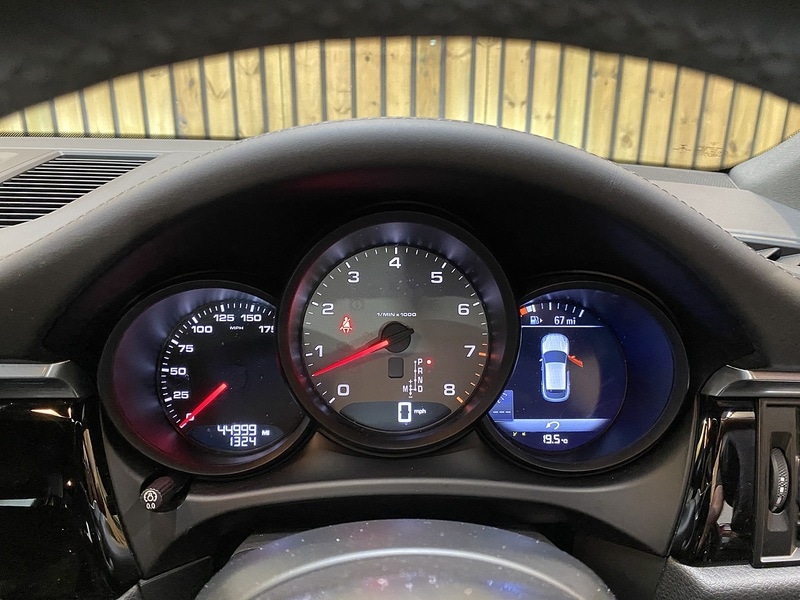 Used Porsche Macan 2020 for sale - 75897316: Photo 17