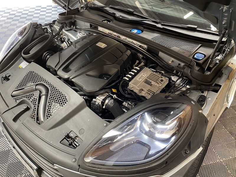 Used Porsche Macan 2020 for sale - 75897316: Photo 26