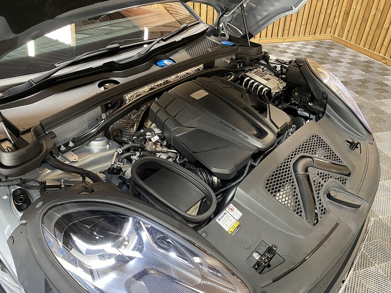 Used Porsche Macan 2020 for sale - 75897316: Photo 27