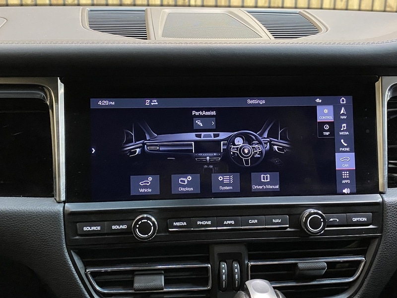 Used Porsche Macan 2020 for sale - 75897316: Photo 31