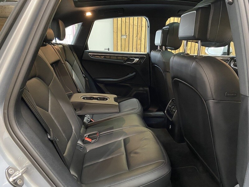 Used Porsche Macan 2020 for sale - 75897316: Photo 40