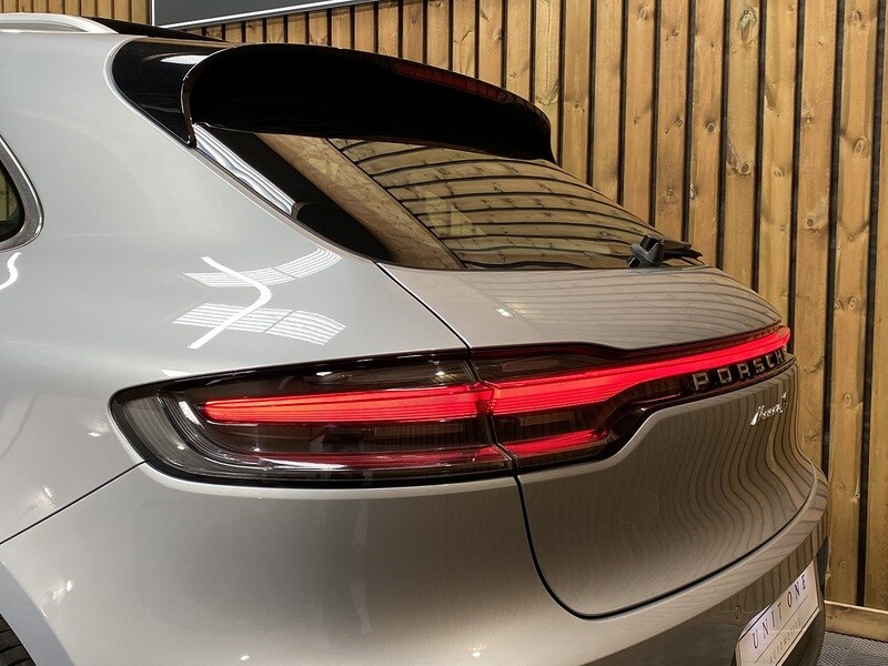 Used Porsche Macan 2020 for sale - 75897316: Photo 41