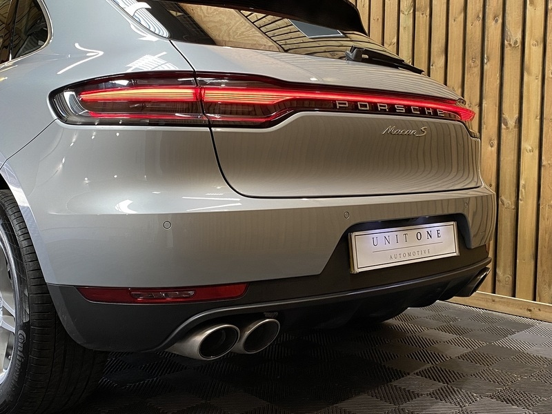 Used Porsche Macan 2020 for sale - 75897316: Photo 44