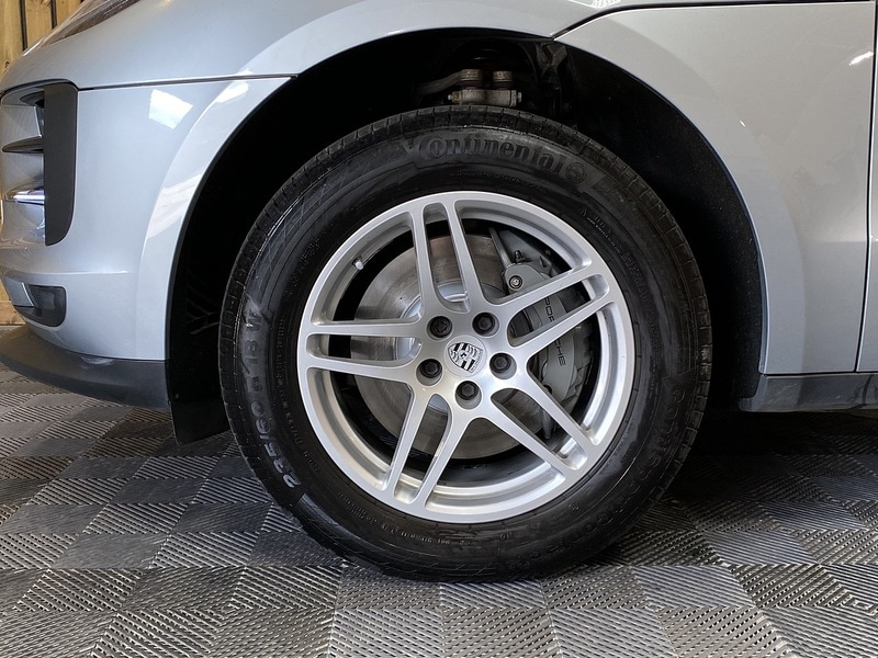 Used Porsche Macan 2020 for sale - 75897316: Photo 48