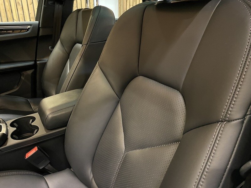 Used Porsche Macan 2020 for sale - 75897316: Photo 52