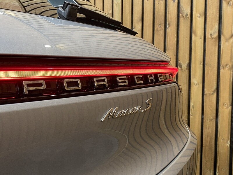 Used Porsche Macan 2020 for sale - 75897316: Photo 55