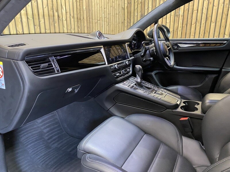 Used Porsche Macan 2019 for sale - 75849859: Photo 58