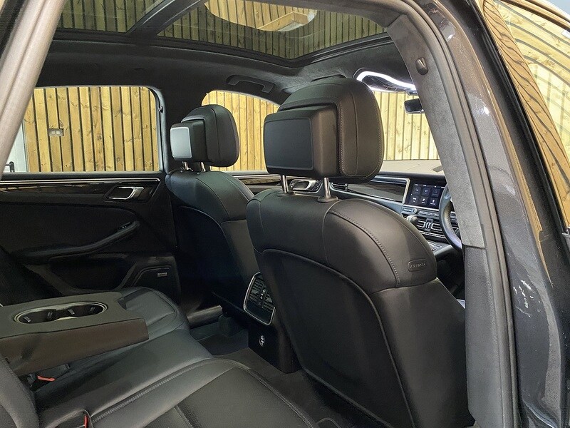 Used Porsche Macan 2019 for sale - 75849859: Photo 63