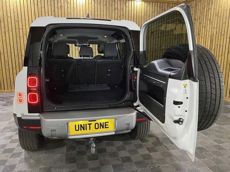 Used Land Rover Defender 110 2021 for sale - 77069835: Photo 19