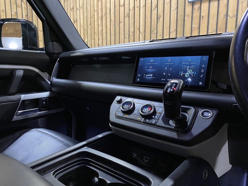 Used Land Rover Defender 110 2021 for sale - 77069835: Photo 27