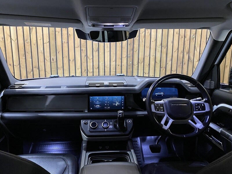 Used Land Rover Defender 110 2021 for sale - 77069835: Photo 35