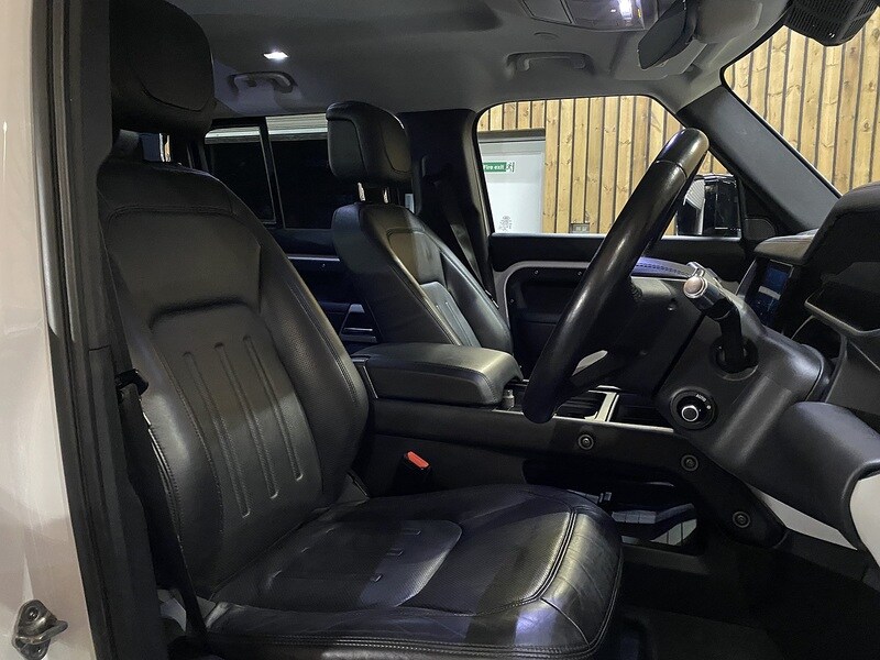 Used Land Rover Defender 110 2021 for sale - 77069835: Photo 46