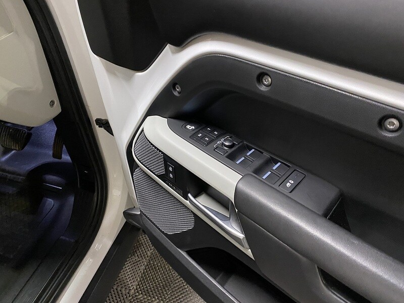 Used Land Rover Defender 110 2021 for sale - 77069835: Photo 50