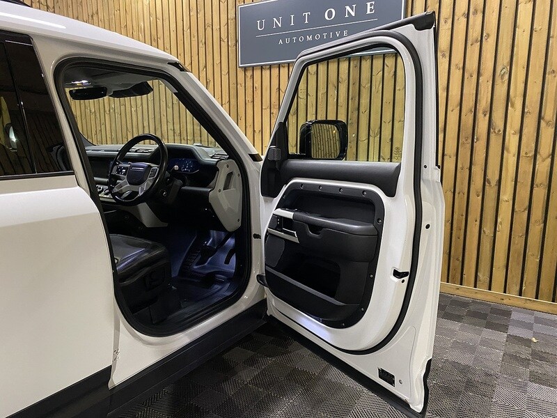 Used Land Rover Defender 110 2021 for sale - 77069835: Photo 54