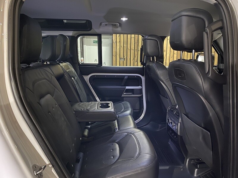 Used Land Rover Defender 110 2021 for sale - 77069835: Photo 56