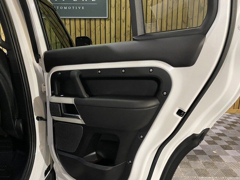 Used Land Rover Defender 110 2021 for sale - 77069835: Photo 60