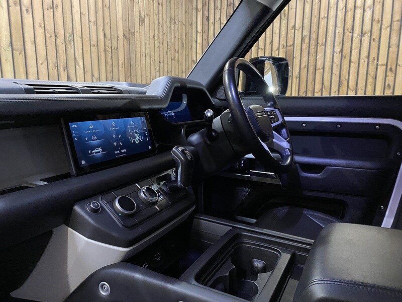 Used Land Rover Defender 110 2021 for sale - 77069835: Photo 64