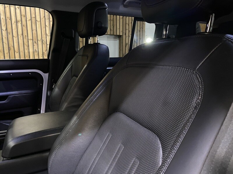 Used Land Rover Defender 110 2021 for sale - 77069835: Photo 65