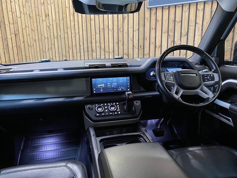 Used Land Rover Defender 110 2021 for sale - 77069835: Photo 7