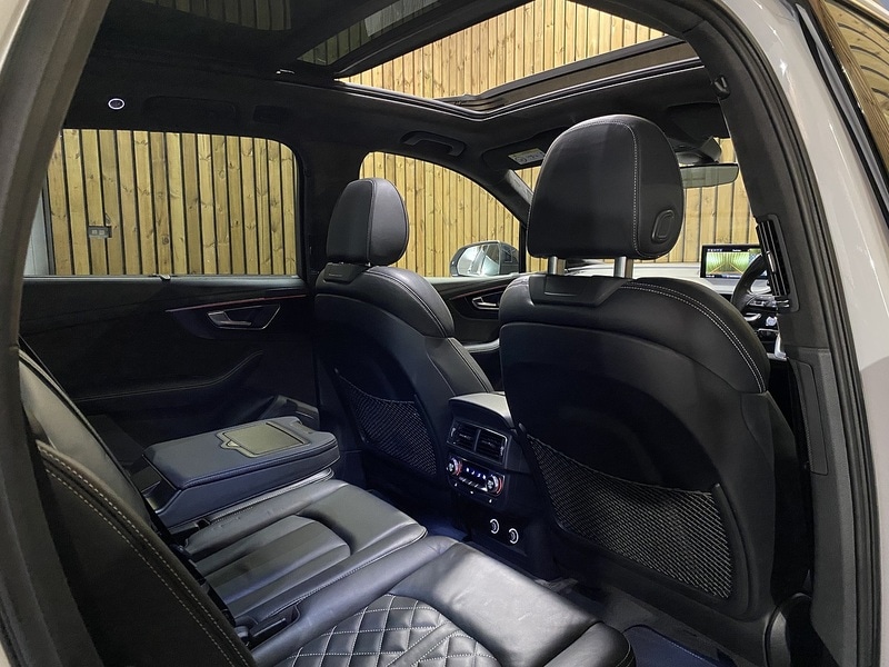 Used Audi Q7 2019 for sale - 76763201: Photo 54