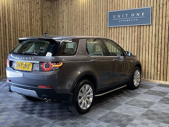 Used Land Rover Discovery Sport 2015 for sale - 75846877: Photo