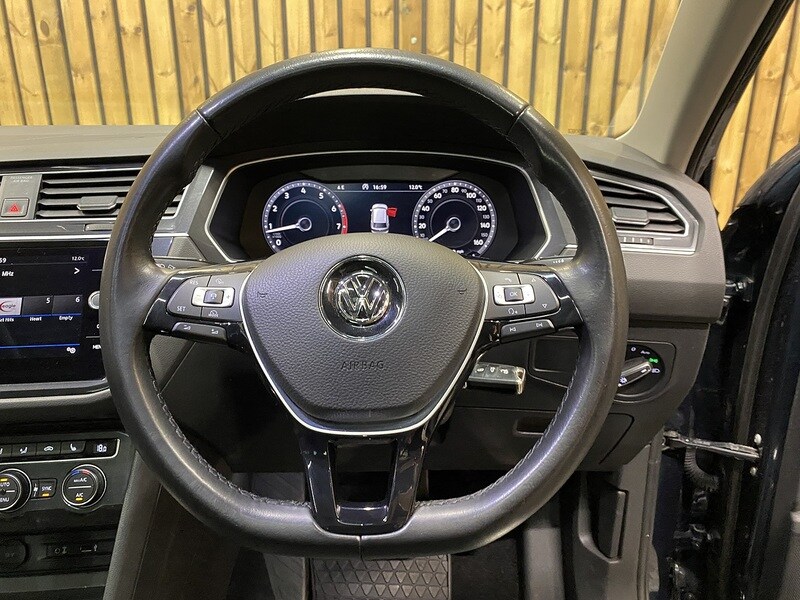 Used Volkswagen Tiguan 2017 for sale - 77663445: Photo 33