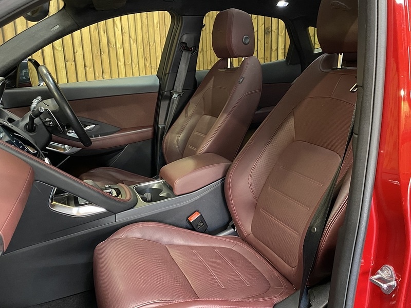 Used Jaguar E-Pace for sale - 77947063: Photo 4