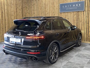 Used Porsche Cayenne 2016 for sale - 79385518: Photo
