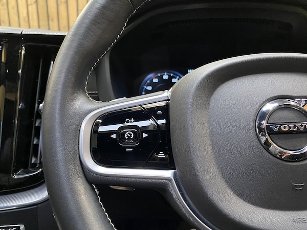 Used Volvo XC60 2020 for sale - 76236265: Photo 25