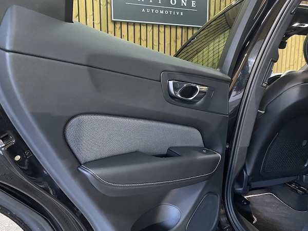 Used Volvo XC60 2020 for sale - 76236265: Photo 78