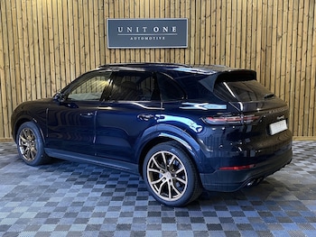 Used Porsche Cayenne 2018 for sale - 76036644: Photo