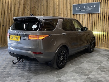 Used Land Rover Discovery 2019 for sale - 79616085: Photo