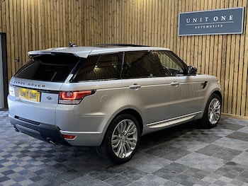 Used Land Rover Range Rover Sport 2018 for sale - 76768859: Photo