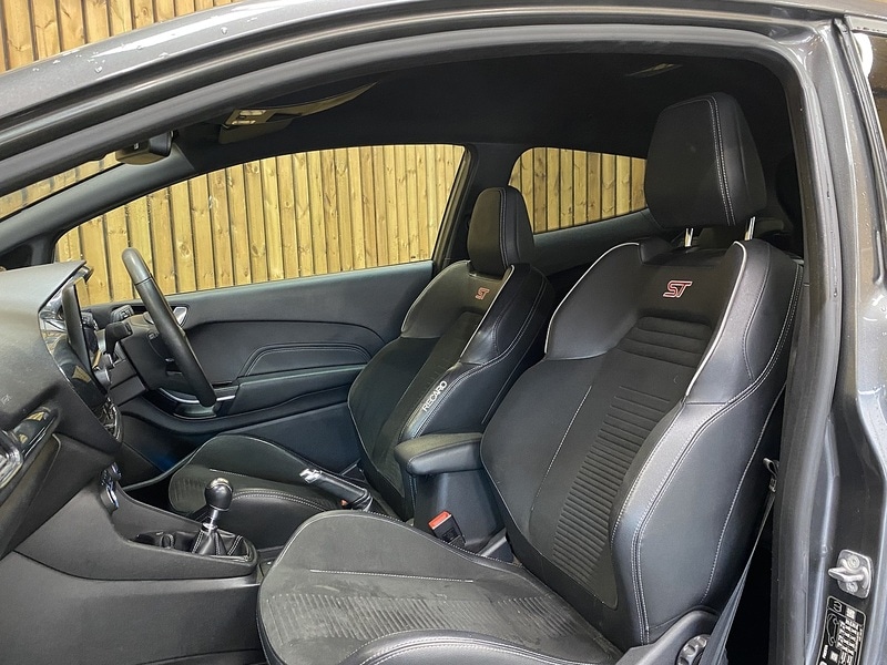 Used Ford Fiesta 2019 for sale - 78031199: Photo 7