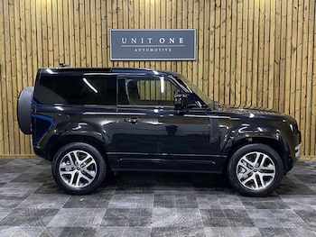 Used Land Rover Defender 2022 for sale - 77617808: Photo