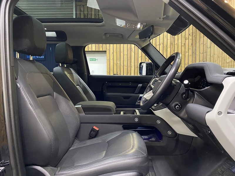 Used Land Rover Defender 2022 for sale - 77617808: Photo 42