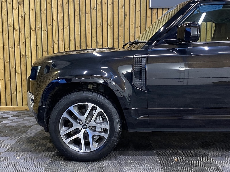 Used Land Rover Defender 2022 for sale - 77617808: Photo 53