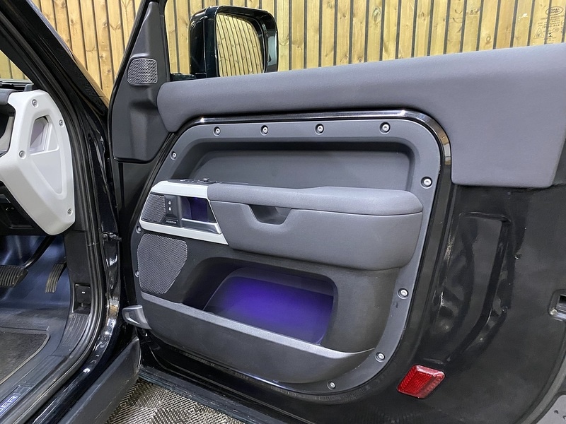 Used Land Rover Defender 2022 for sale - 77617808: Photo 54