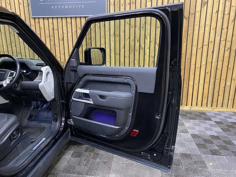 Used Land Rover Defender 2022 for sale - 77617808: Photo 57