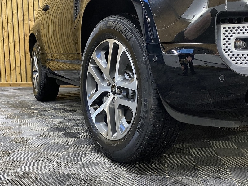 Used Land Rover Defender 2022 for sale - 77617808: Photo 6