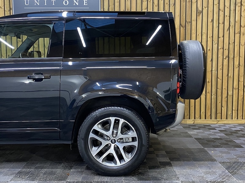Used Land Rover Defender 2022 for sale - 77617808: Photo 70