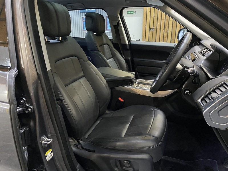 Used Land Rover Range Rover Sport 2019 for sale - 76510391: Photo 46