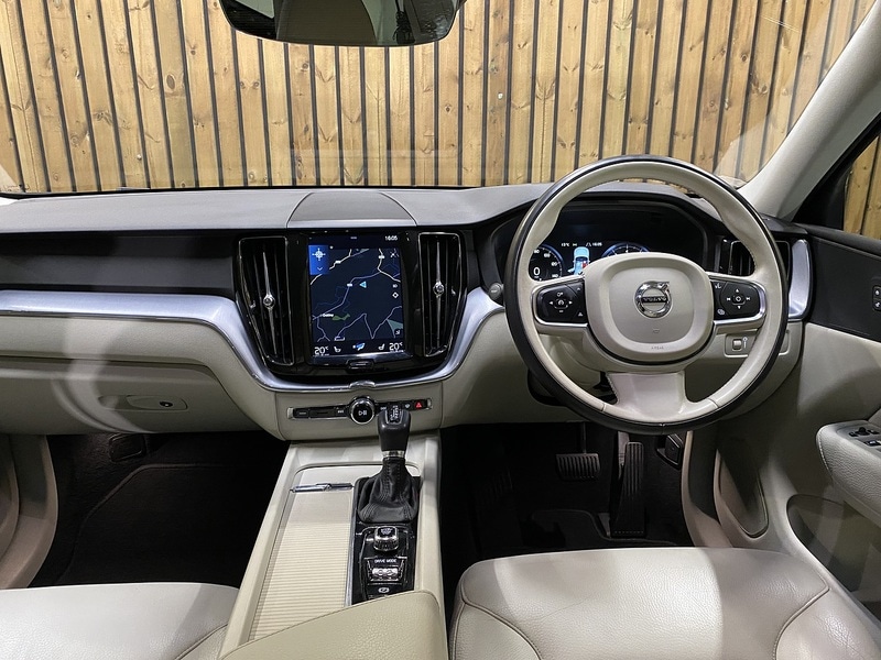 Used Volvo XC60 2019 for sale - 76353033: Photo 6