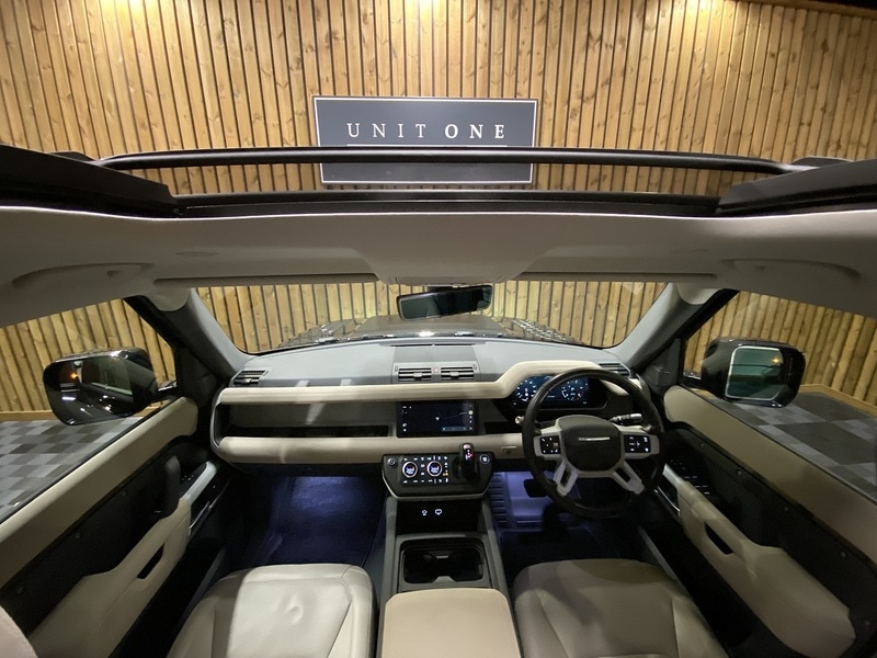 Used Land Rover Defender 110 2022 for sale - 76686844: Photo 11