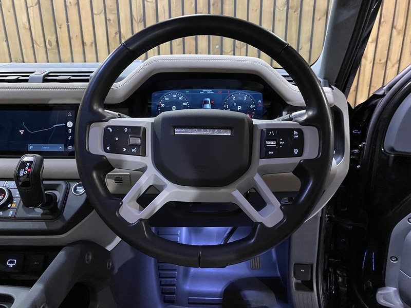 Used Land Rover Defender 110 2022 for sale - 76686844: Photo 23