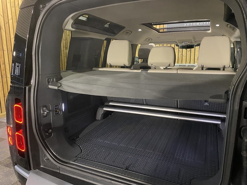 Used Land Rover Defender 110 2022 for sale - 76686844: Photo 34