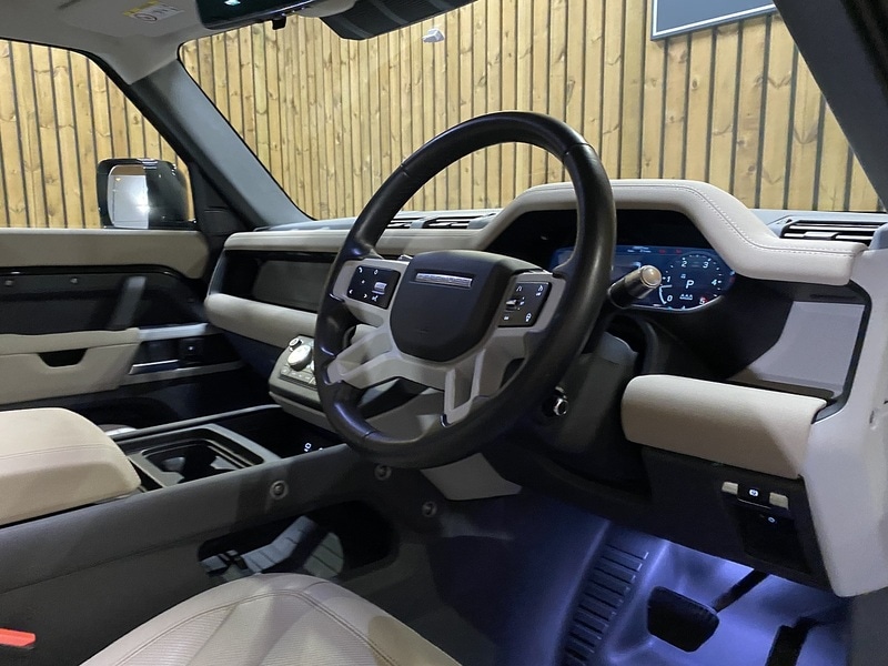Used Land Rover Defender 110 2022 for sale - 76686844: Photo 48