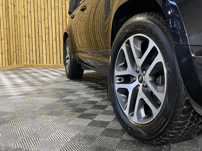 Used Land Rover Defender 110 2022 for sale - 76686844: Photo 5